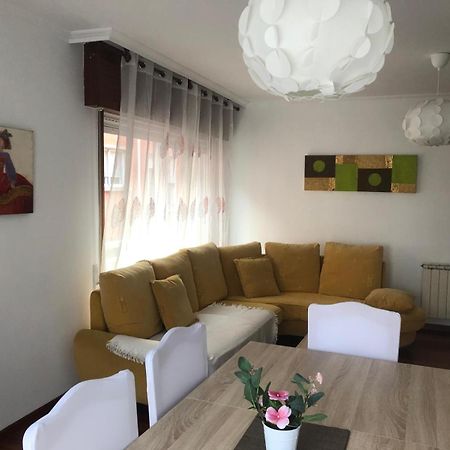 Apartamento Xacobe Grove, 120 Metros Totalmente Equipado, Luminoso, Centrico Y Con Plaza De Garaje О Грове Екстериор снимка